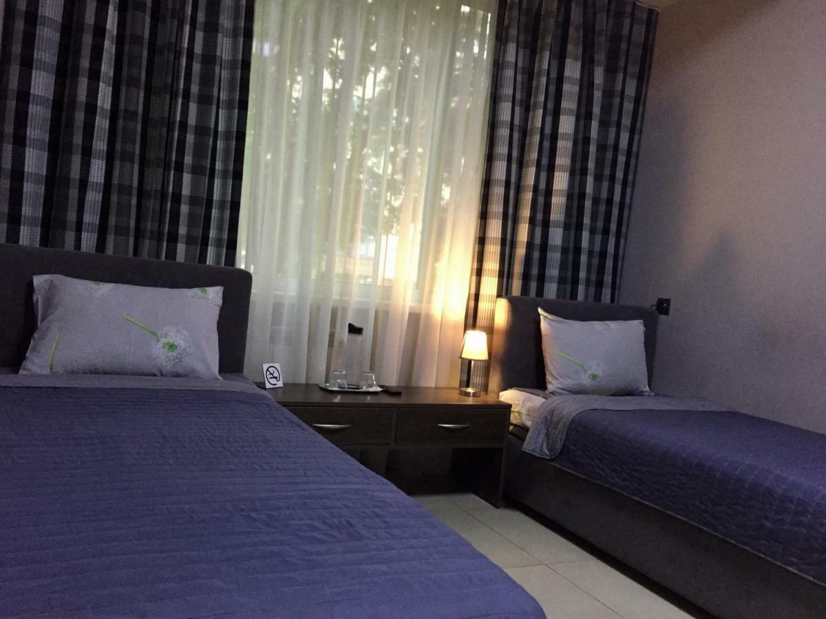 Westend Hotel Киев Экстерьер фото